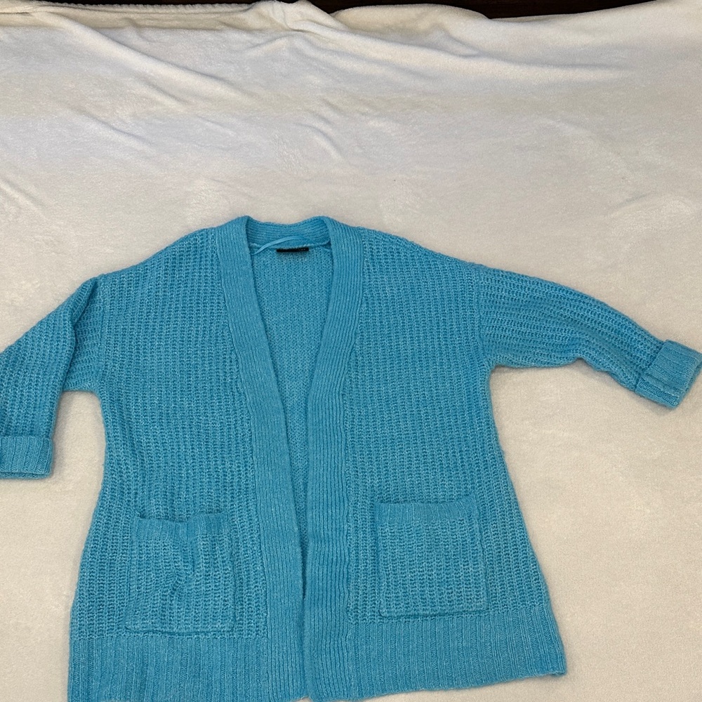 Elegant Turquoise Cardigan Sweater